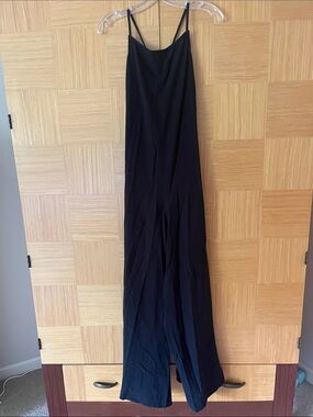 Black Sleeveless Maxi Jumperwith Thin Straps